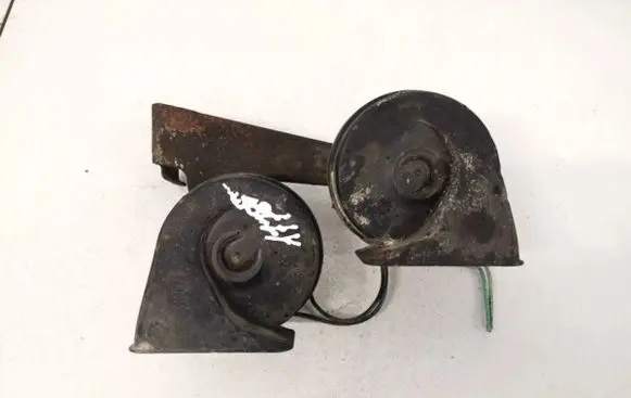 Volkswagen Touran I Horn signal e30055306