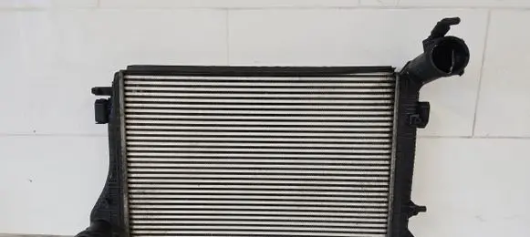 Volkswagen Golf V Intercooler radiator 1K0145803H