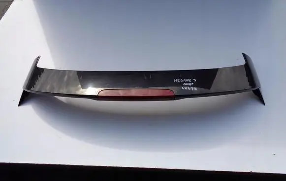Tailgate/trunk spoiler