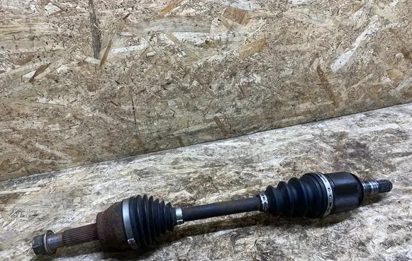 Infiniti G37 Front driveshaft