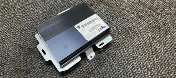 Fiat 500 Sound amplifier P05091803AC 5091803