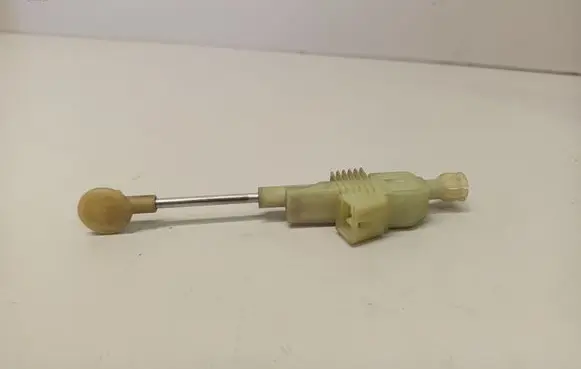 Volvo V70 Clutch pedal sensor 9472979