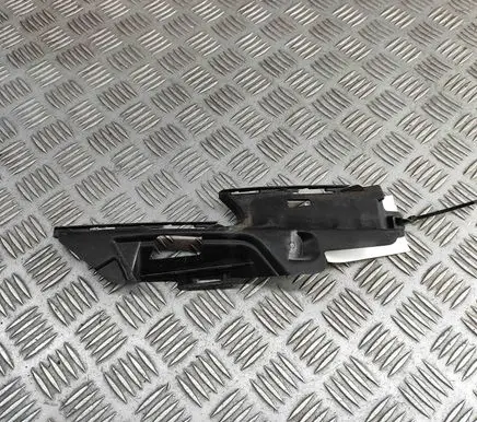 Front bumper mounting bracket