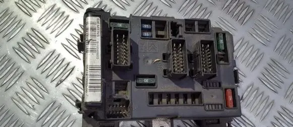 Citroen C5 Fuse box set S110500002D 613095537