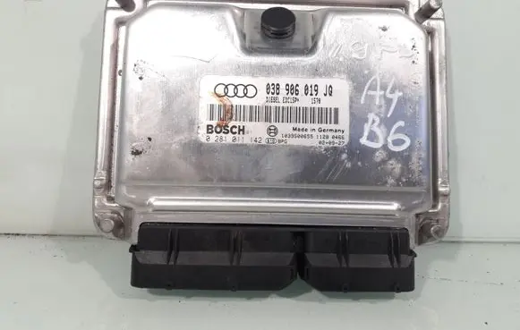 Audi A4 S4 B6 8E 8H Engine control unit/module 038906019JQ 0281011142