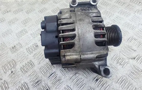 Peugeot 208 I Generator/alternator 7615484 V761548480