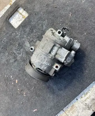 Volkswagen Polo IV 9N3 Air conditioning (A/C) compressor (pump) 6Q0820803D