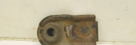 Subaru Legacy Radiator mount bracket