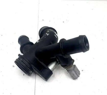 Ford Fusion II Thermostat/thermostat housing DS7G8K556CA