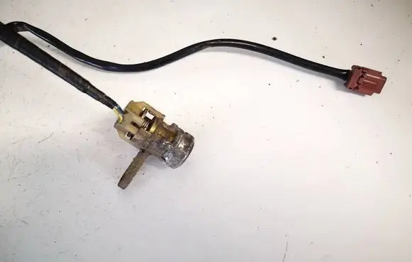 Subaru Impreza III Front door lock (next to the handle) 