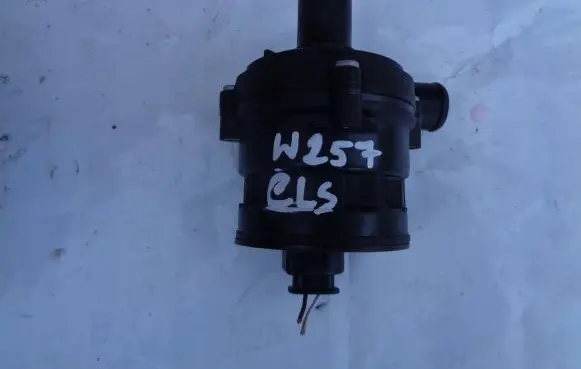 Mercedes-Benz CLS W257 Electric auxiliary coolant/water pump 35315345