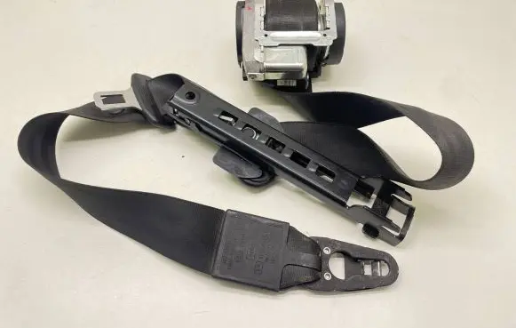 Audi A6 S6 C6 4F Front seatbelt 4F0857706A 604906700C 127022007
