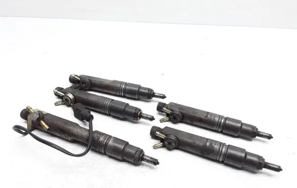 Fuel injectors set