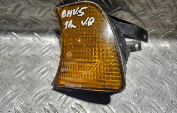 Front indicator light