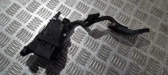 Audi A6 S6 C6 4F Accelerator throttle pedal 4f2721523 6pv008984-02