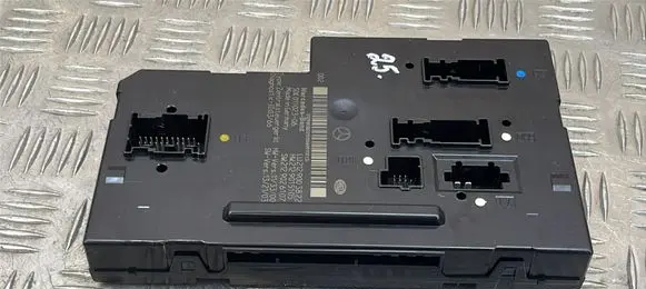 Mercedes-Benz E W212 SAM control unit 2129026107 2129015105