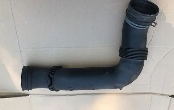 Audi A3 S3 8P Air intake hose/pipe 1K0129618AJ