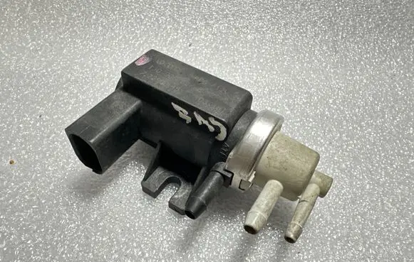 Volkswagen PASSAT B6 Turbo solenoid valve 1J0906627B