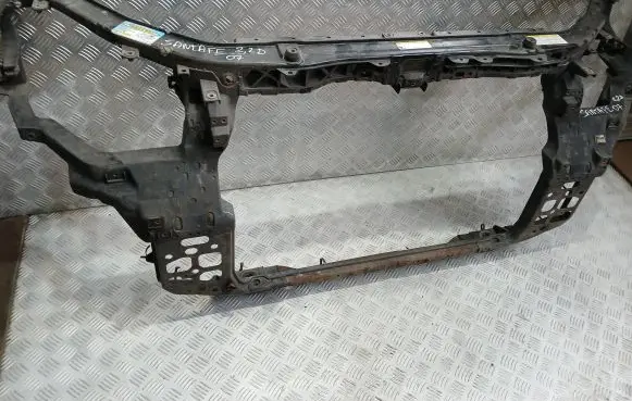 Hyundai Santa Fe Radiator support slam panel