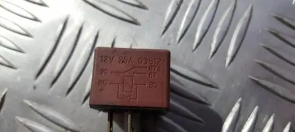 Renault Clio II Other relay 12V25A03612