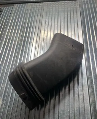 BMW 3 E92 E93 Air intake duct part 7798876 70316820 109912F