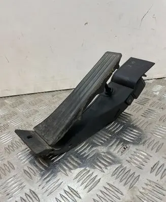 BMW 5 E60 E61 Accelerator throttle pedal 6772645 25916010 060308