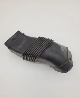 Volvo V60 Air intake duct part 30671772 70368440