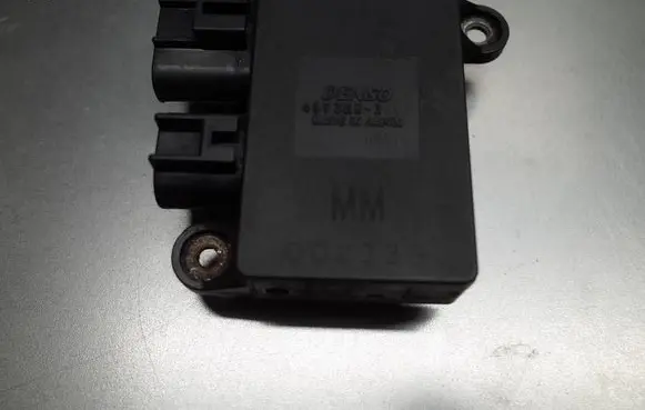 Mazda 6 Fan control module 4993003660