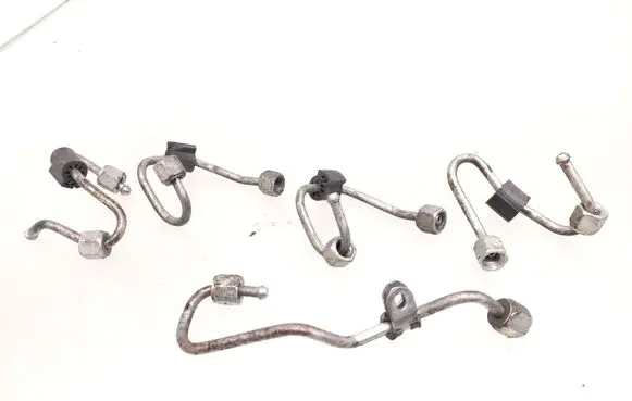 Volkswagen Caddy Fuel injector supply line/pipe 