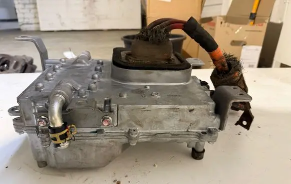 Mitsubishi Outlander Voltage converter inverter 9410A081