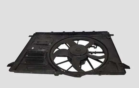 Volvo V40 Electric radiator cooling fan 0130308440 3136613400 3135104067
