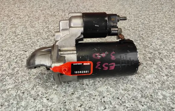 BMW X5 E53 Starter motor 000110809
