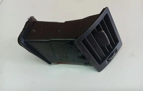 Mercedes-Benz A W169 Dash center air vent grill 1698300154JCI