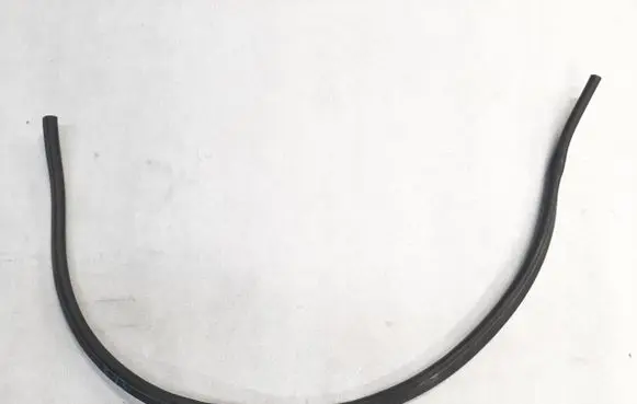 Volkswagen Tiguan Engine compartment rubber 5NA823723