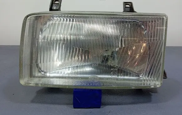 Volkswagen Transporter - Caravelle T4 Headlight/headlamp