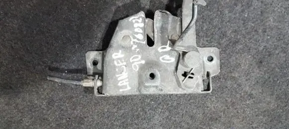 Mitsubishi Lancer Engine bonnet/hood lock/catch