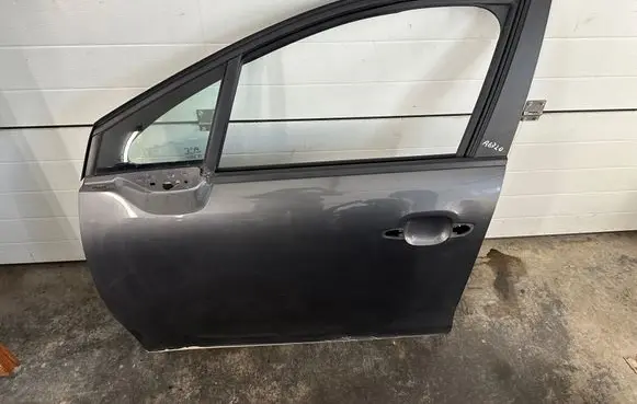 Citroen C3 Front door 