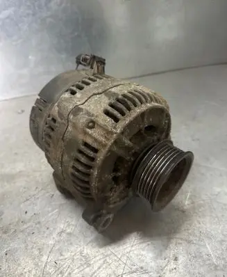 Volkswagen Multivan T4 Generator/alternator 0123515016 028903027P