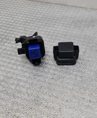 Renault Zoe Other relay 243800013R 64001278