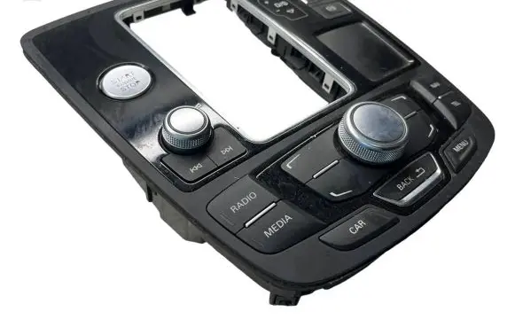 Head unit multimedia control
