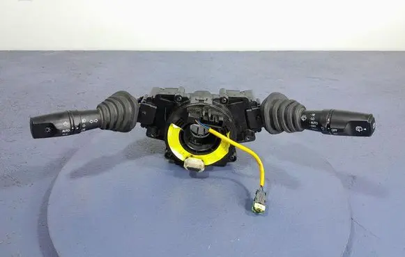 Chevrolet Captiva Other switches/knobs/shifts 96628699