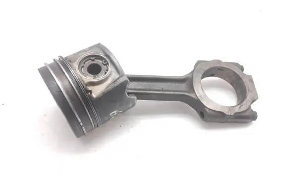 Lancia Thesis Piston with connecting rod B774