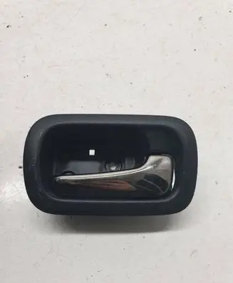 Honda CR-V Rear door interior handle