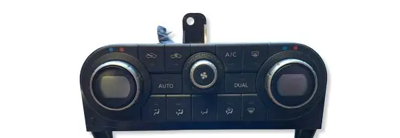 Nissan Qashqai Climate control unit 27500JD45D A02000A7707001