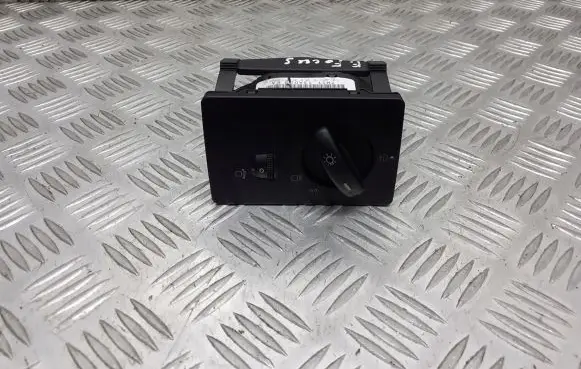 Ford Focus Light switch 7M5T13A024EA