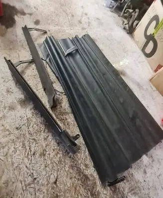 Opel Omega B1 Parcel shelf