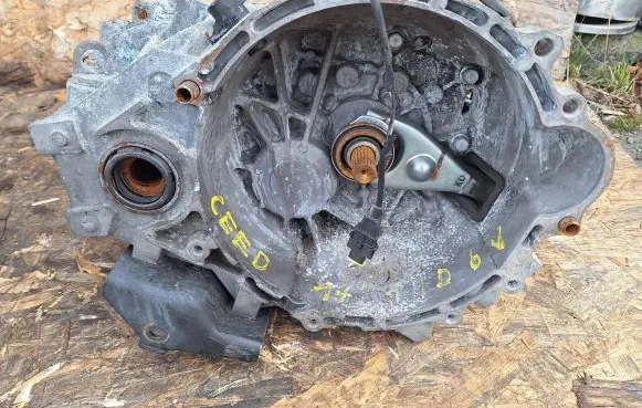 KIA Ceed Manual 5 speed gearbox WDJ6E
