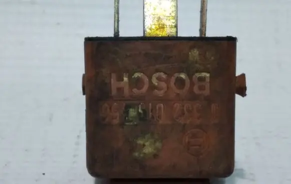 BMW 5 E39 Other relay 0332019456