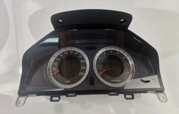 Volvo V70 Speedometer (instrument cluster) 31270900AA