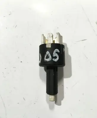 Mitsubishi Pajero Brake pedal sensor switch